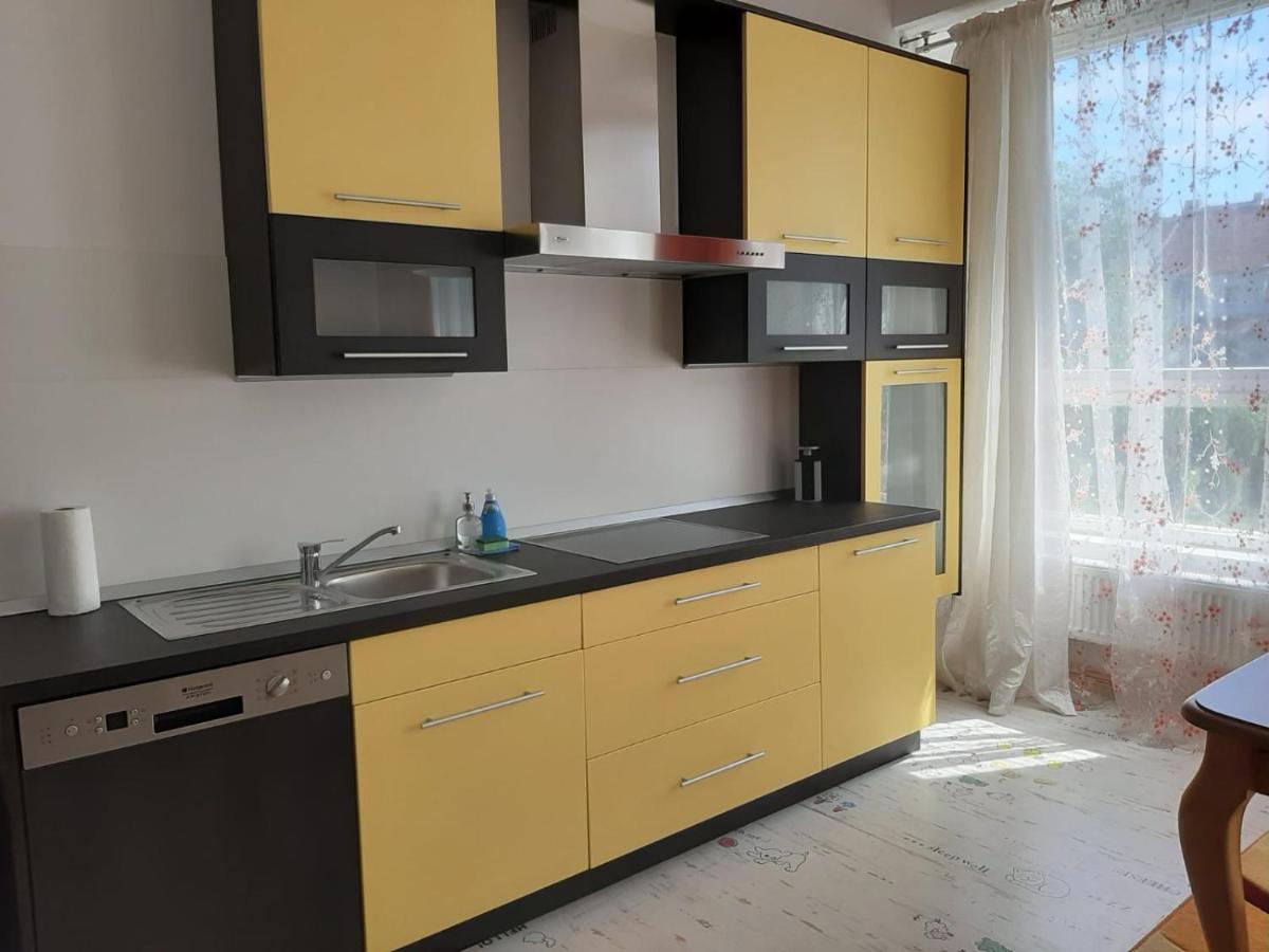 Ferienwohnung Zluty Apartman A6 V Chomutove Exterior foto